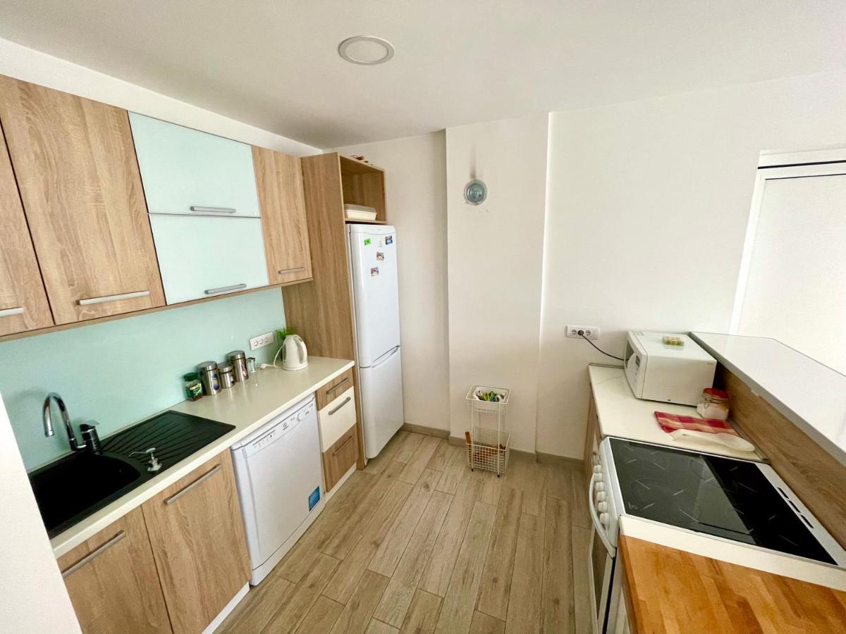 Cozy Apartments In Belgrade, Cukarica, Zeleznik, Free Parking And Wifi Belgrado Exterior foto