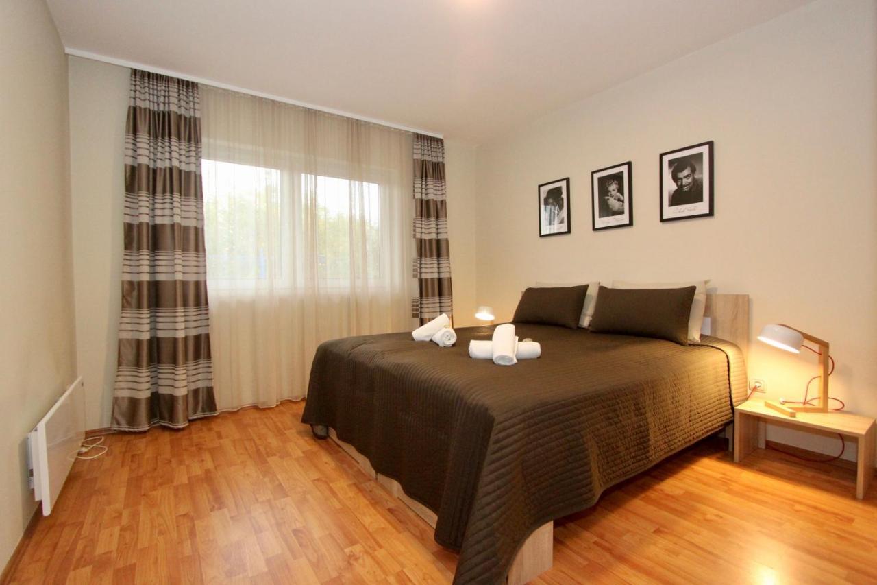 Cozy Apartments In Belgrade, Cukarica, Zeleznik, Free Parking And Wifi Belgrado Exterior foto