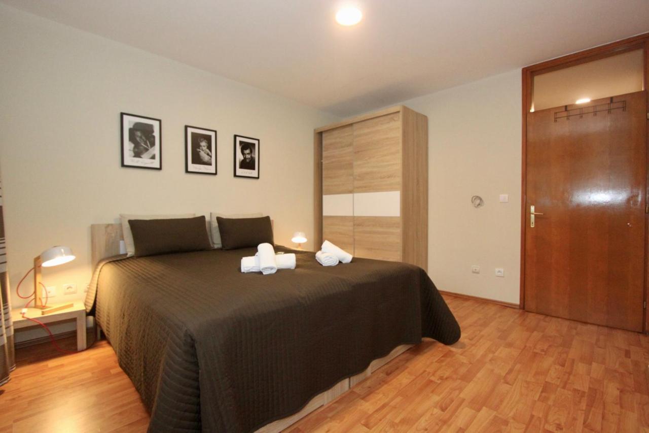 Cozy Apartments In Belgrade, Cukarica, Zeleznik, Free Parking And Wifi Belgrado Exterior foto
